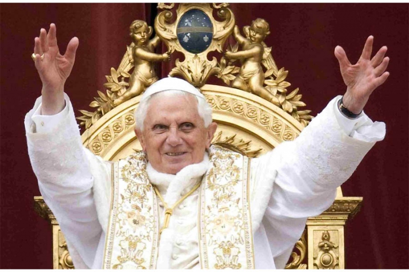 Sứ Điệp Giáng Sinh Urbi et Orbi Của ĐGH Benedict XVI – Năm 2008