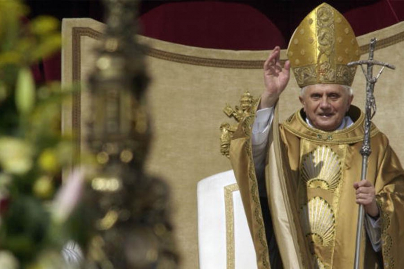 Giáo Lý Về Năm Đức Tin Của ĐTC Benedict XVI: Mầu Nhiệm Nhập Thể (Bài 12)