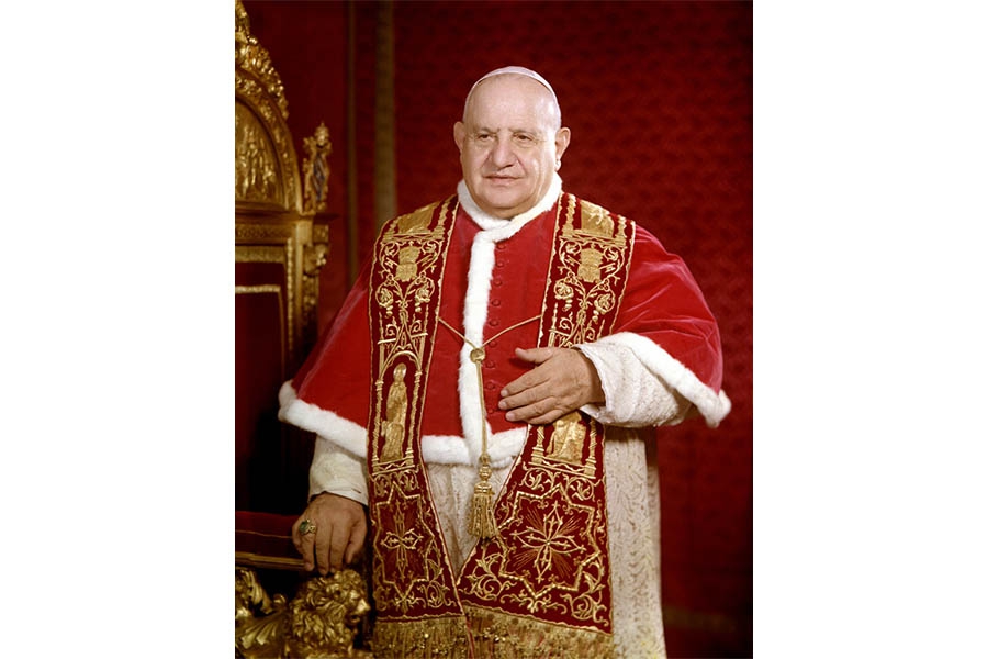 Sắc Chỉ Thiết Lập Hàng Giáo Phẩm Việt Nam (Venerabilium Nostrorum) Của Đức Giáo Hoàng Gioan XXIII  24-11-1960