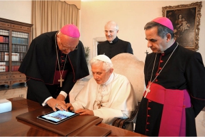 Sứ Điệp Ngày Thế Giới Truyền Thông Xã Hội Của ĐGH Benedict XVI – Năm 2013