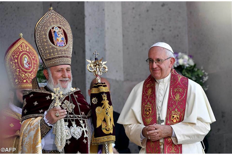 Diễn Từ Của Đức Thánh Cha Phanxicô Và Đức Thượng Phụ Karekin II Trong Phụng Vụ Thánh Của Giáo Hội Armenia Tông Truyền