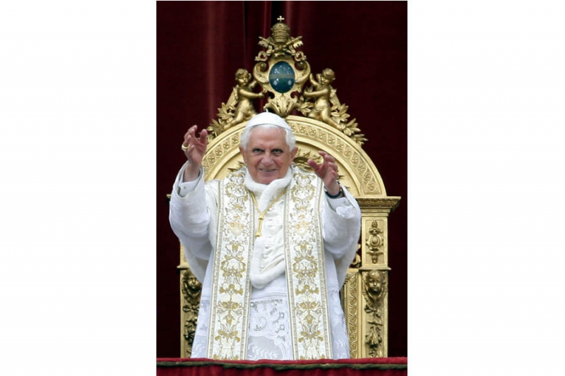 Sứ Điệp Phục Sinh Urbi et Orbi Của ĐGH Benedict XVI – Năm 2006