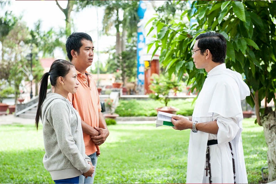 Người Tu Sĩ Tham Gia Hoạt Động Mục Vụ Tại Giáo Hội Địa Phương – Vấn Đề 47